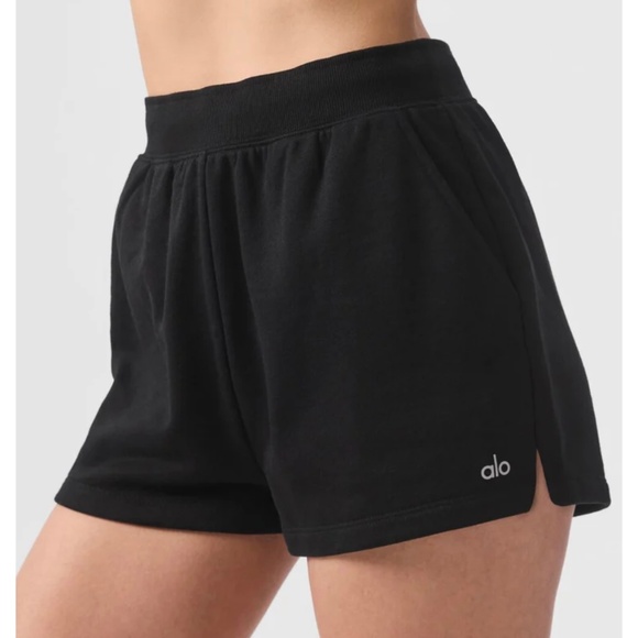 Alo - Low Key Sweat Short - Black - Size M - Picture 1 of 6